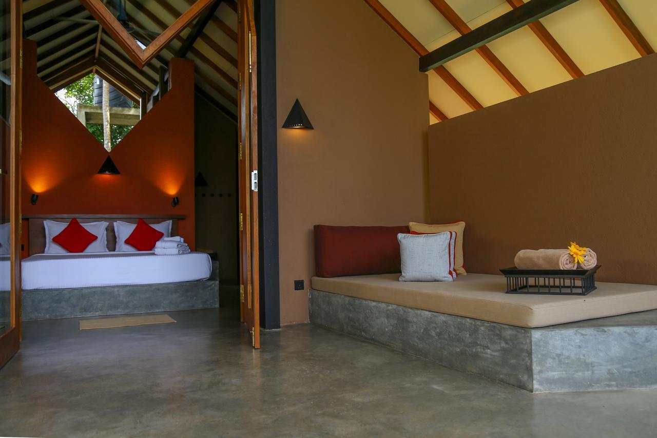 Nisala Villas Хикадува Екстериор снимка