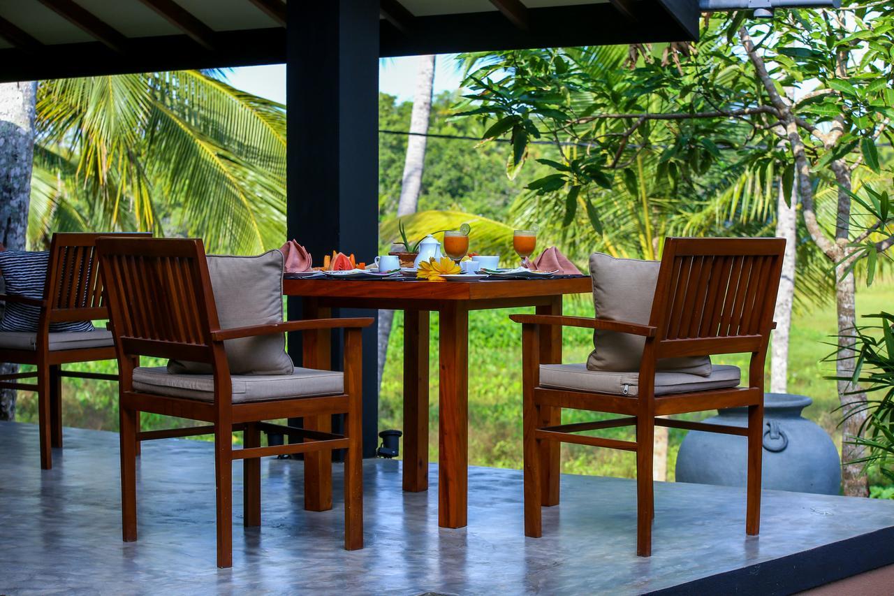 Nisala Villas Хикадува Екстериор снимка
